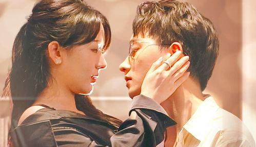 顾太太，你的马甲掉了,马甲不慎掉落，场面一度尴尬